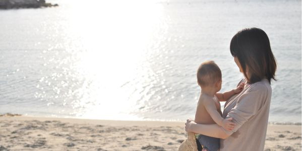 3 conseils pour protéger efficacement la peau de bébé en été